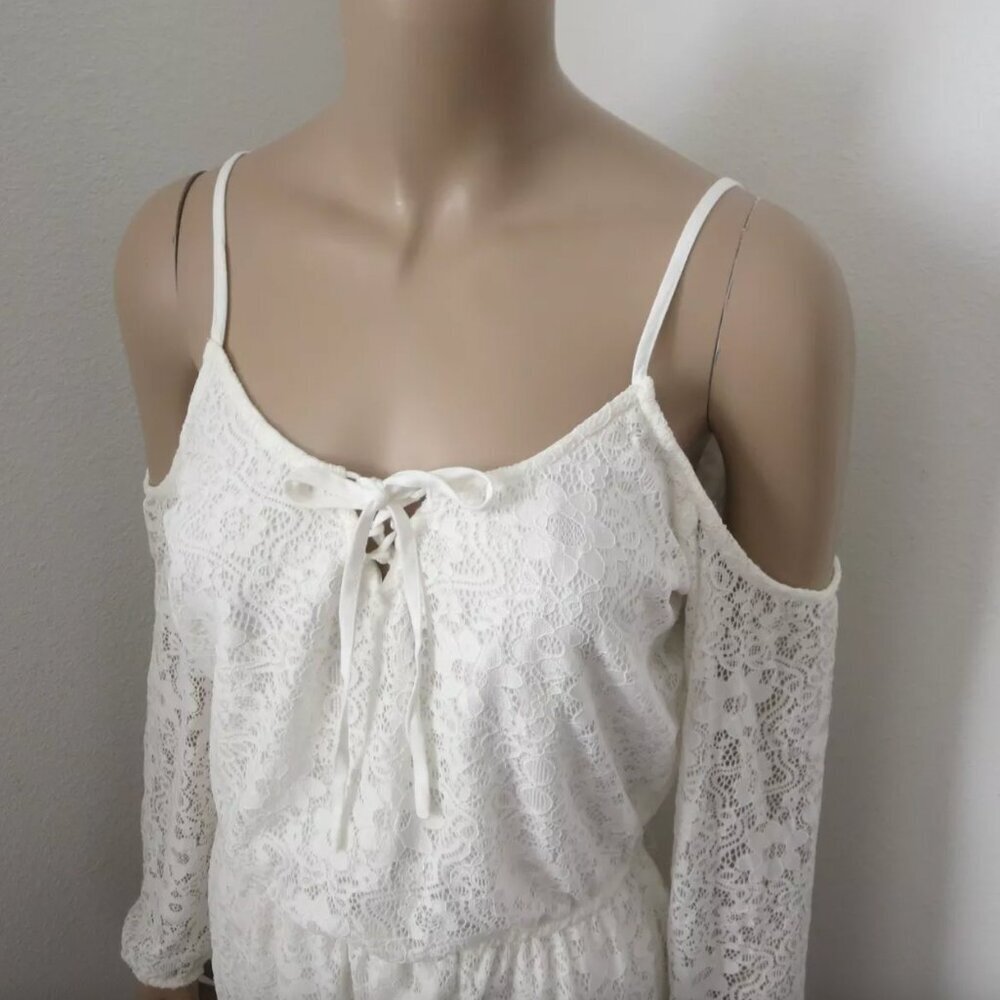 NWT Hollister Womens Cold Shoulder Lace Romper Size XS White Long Sleeve - Picture 3 of 5